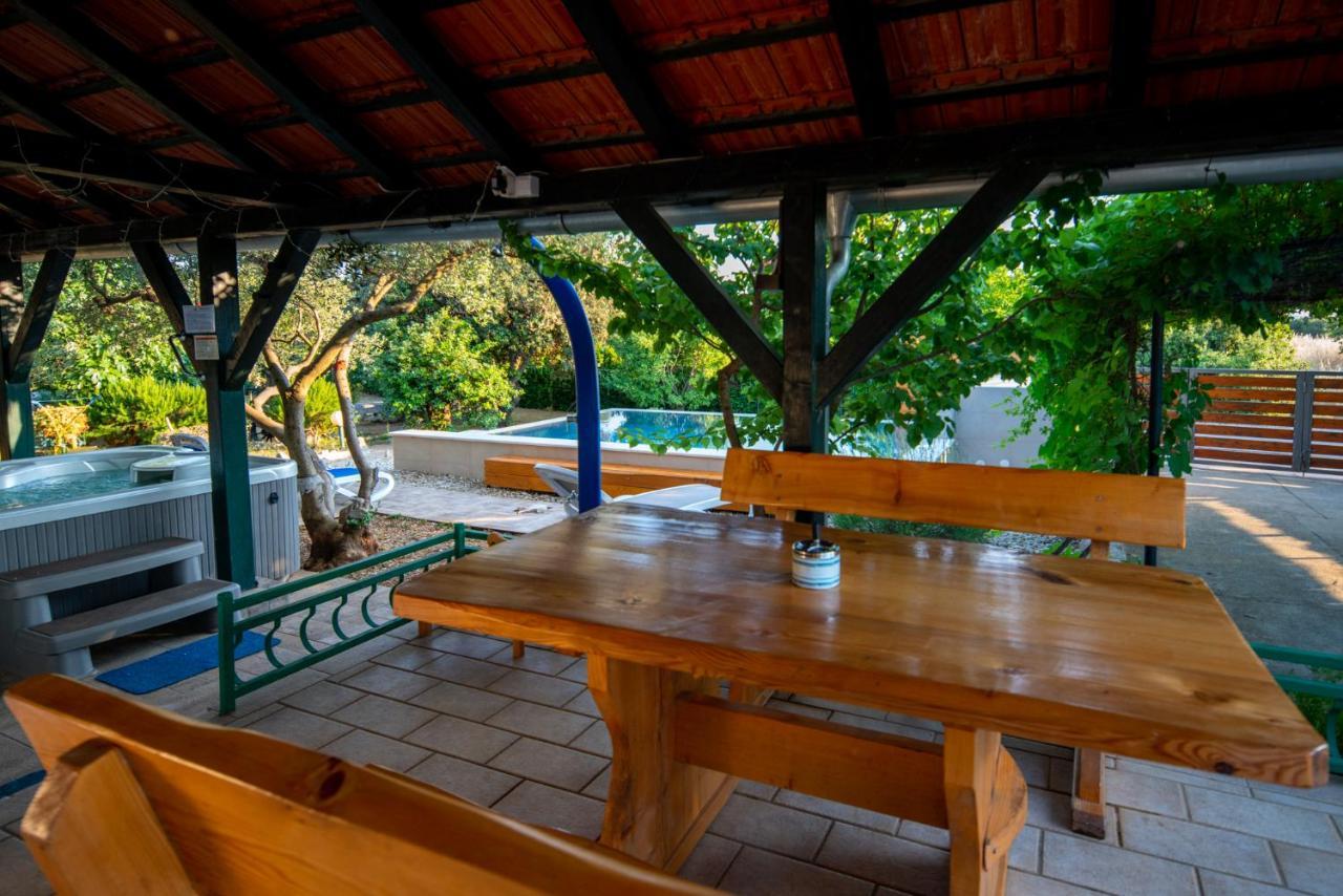 Holiday House Cvita Біоград-на-Мору Екстер'єр фото